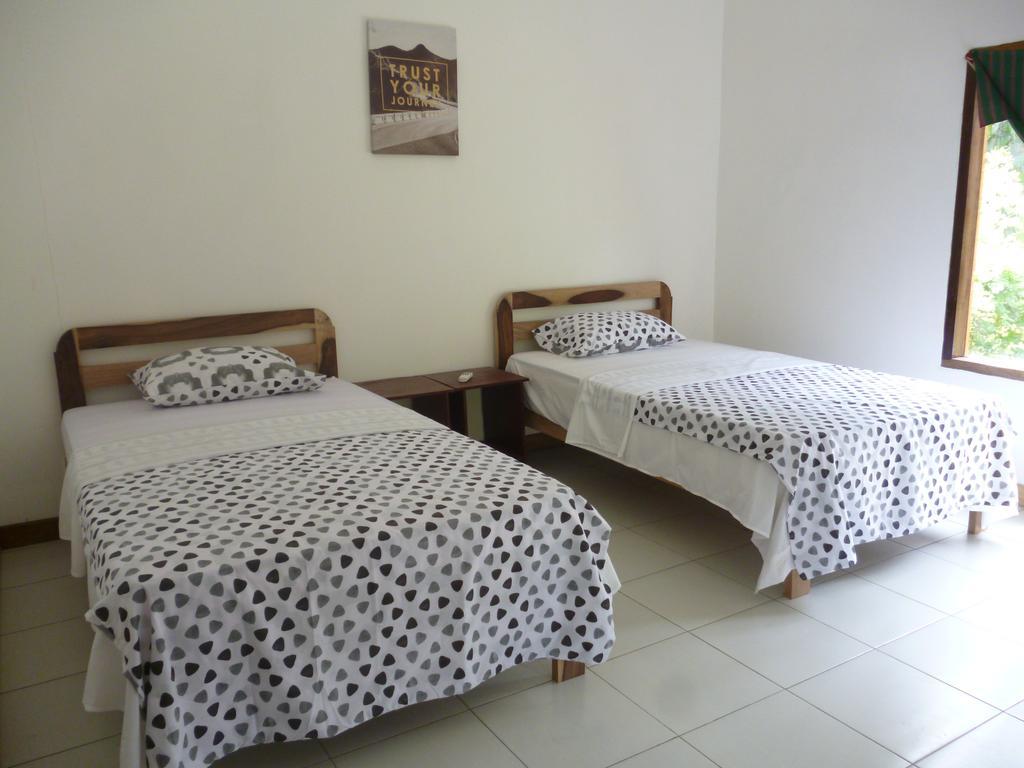 Dewi Garden Guesthouse Kuta  Eksteriør billede