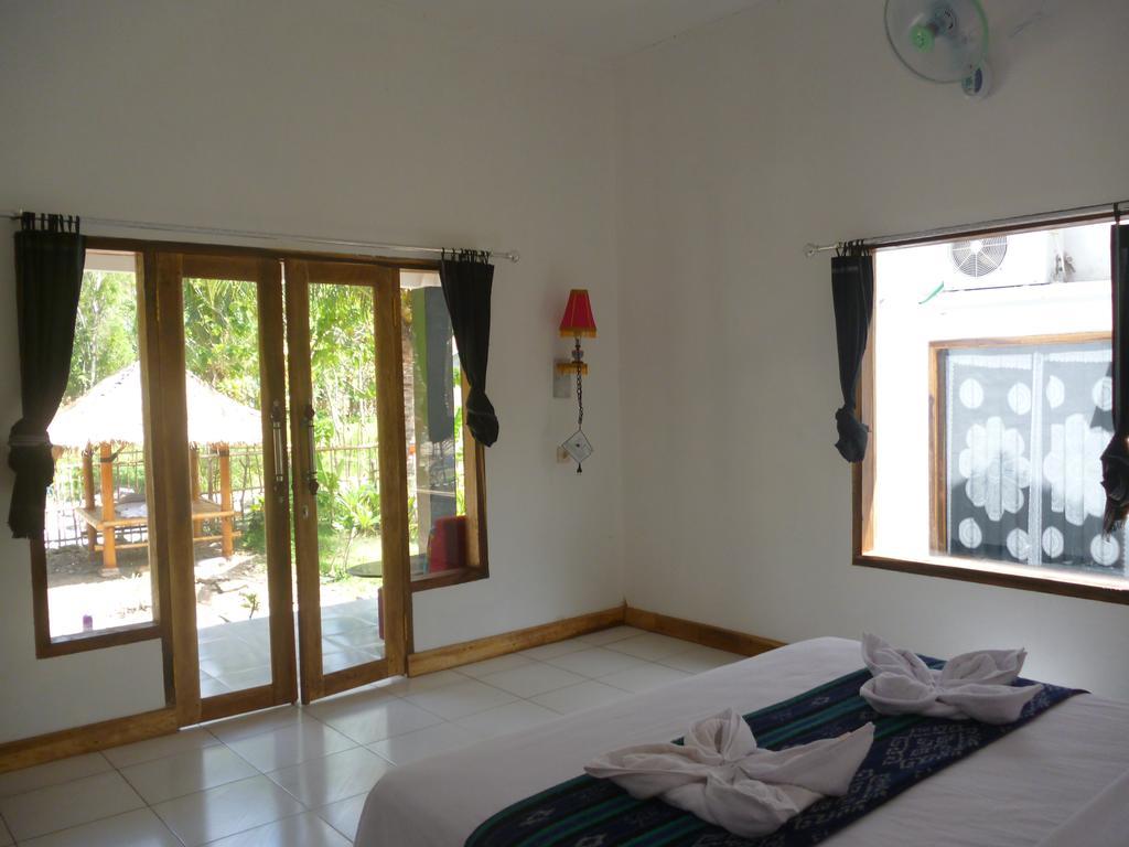 Dewi Garden Guesthouse Kuta  Eksteriør billede