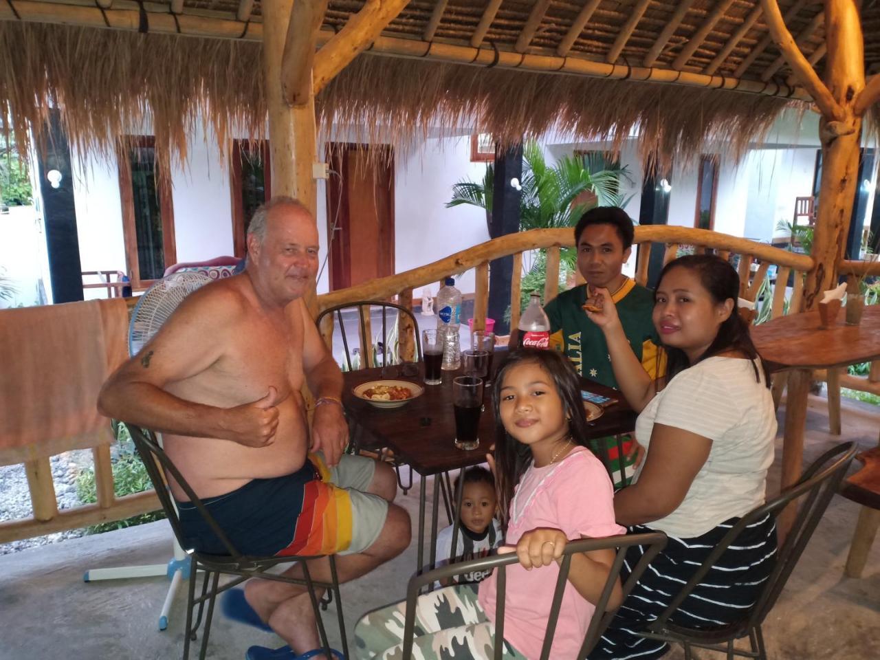 Dewi Garden Guesthouse Kuta  Eksteriør billede